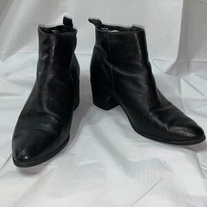 STEVE Madden Black Peele Leather Booties Size 9M
